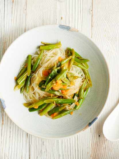 Noodles con judías verdes