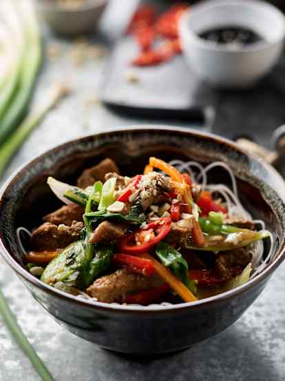 Porc chinezesc cu legume