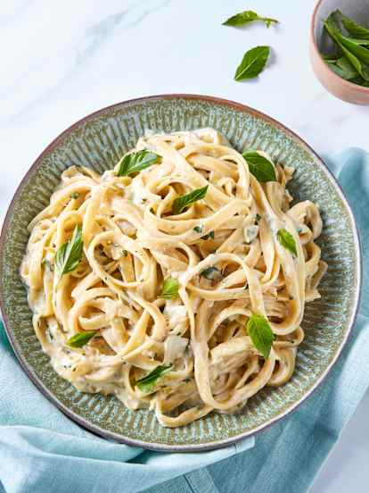 Artichoke Alfredo Sauce with Fettuccine