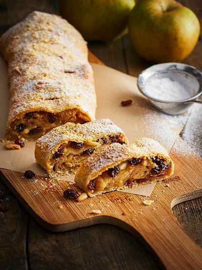 Apple strudel