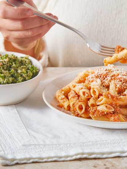 Menu: Andijviesalade, Pasta met Ragù en Chocolademousse