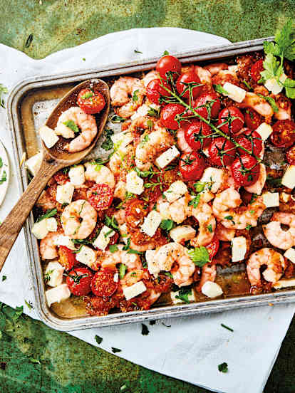 Crevettes à l'ail, tomate et feta