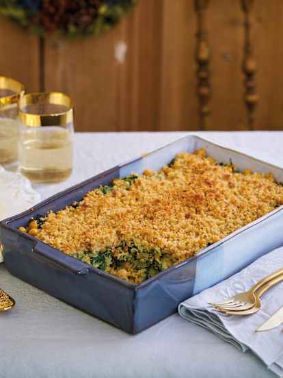Bacalhau com grão e broa