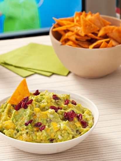 Guacamole mit Mango und Cranberrys