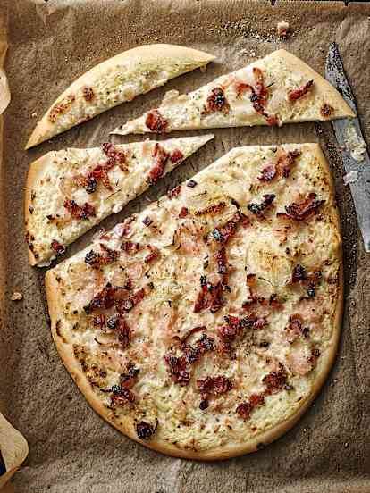 Flammkuchen mit Speck