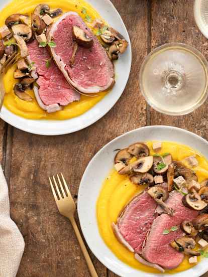 Rosbif, sauce aux champignons et au foie gras