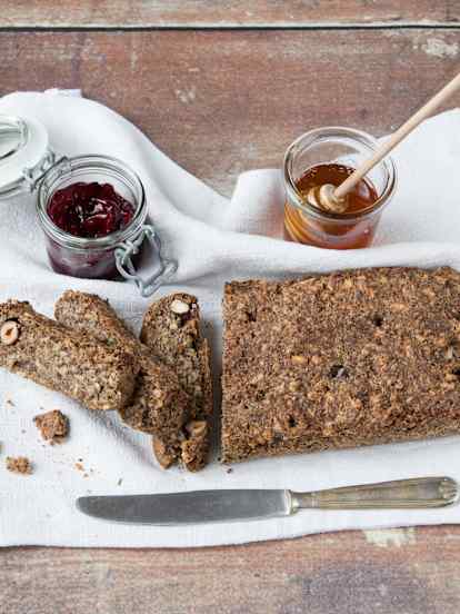 Nuss-Samen-Brot