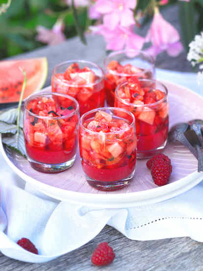 Verrine de framboises et pastèque au sirop d'hibiscus