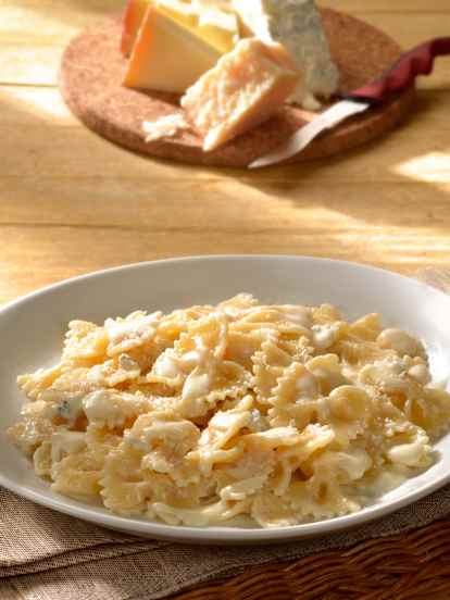 Farfalle a los cuatro quesos
