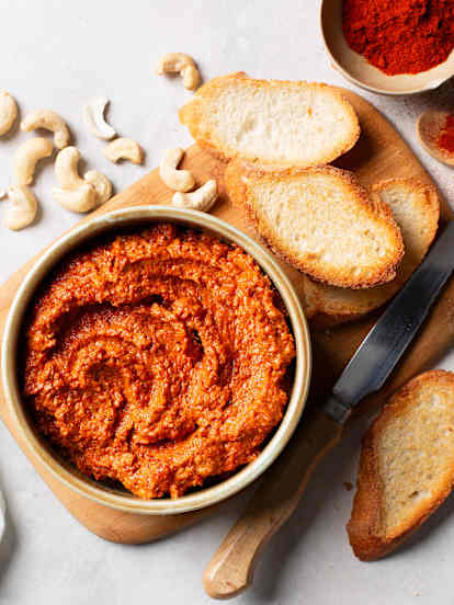 Veganer Paprika-Cashew-Dip