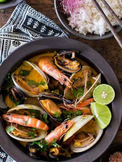 Guiso de mariscos con leche de coco