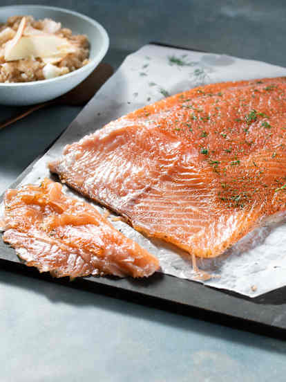 Gravlax de salmón
