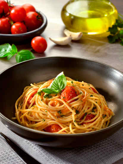 Spaghettini aglio, olio e pomodorini