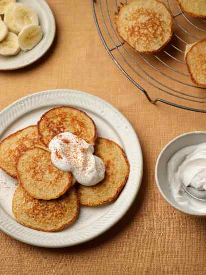 Baby-friendly Banana Pancakes with Cinnamon Yoghurt