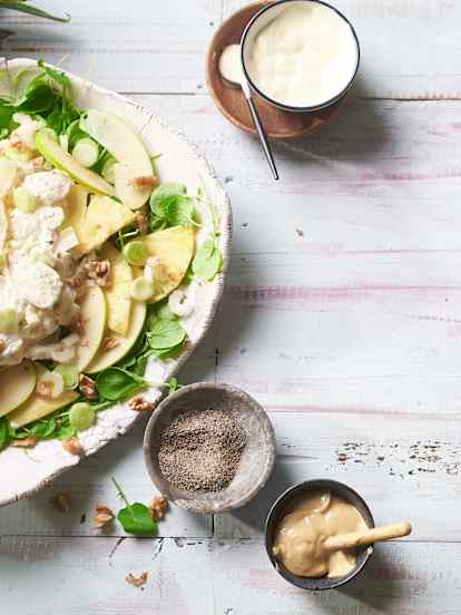 Ensalada Waldorf con pollo