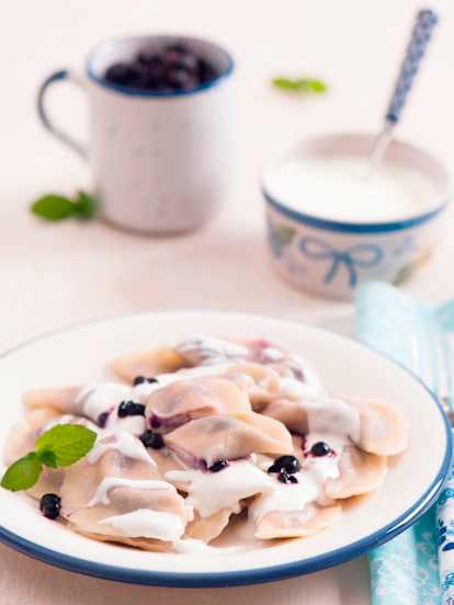 Pierogi z serem i jagodami