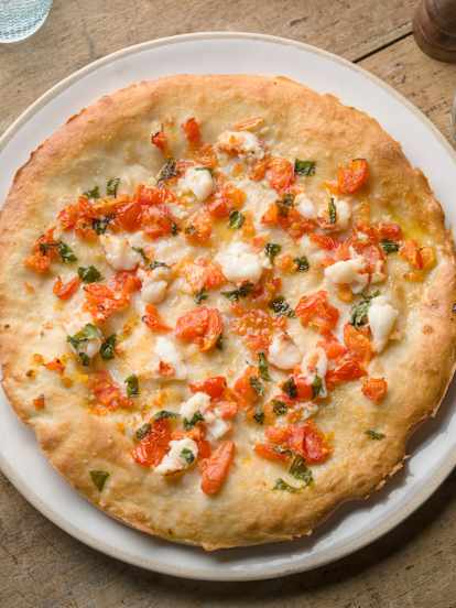 Garlic Lobster Ciabatta Pizza - Pizza ciabatta con aragosta all'aglio