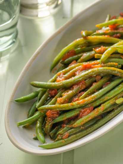 Fagiolini con pomodoro e prezzemolo