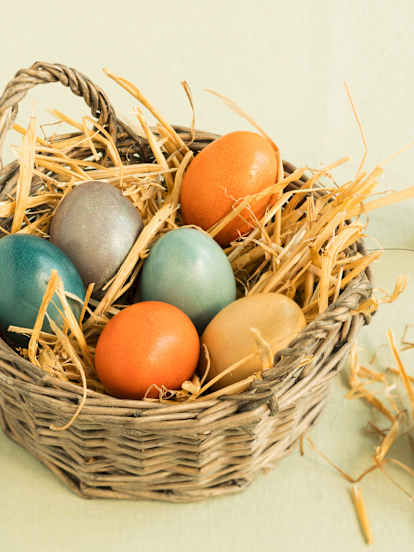 Bunte Ostereier - gelb, blau