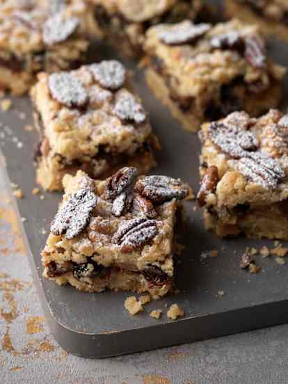 Mincemeat Crumble Cake