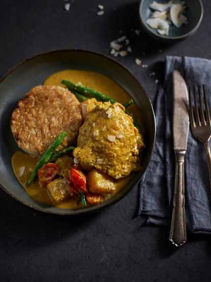Pollo al curry caribeño con piña y arroz dulce