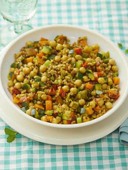 Mix di cereali con ceci e verdure alla curcuma (vegan)