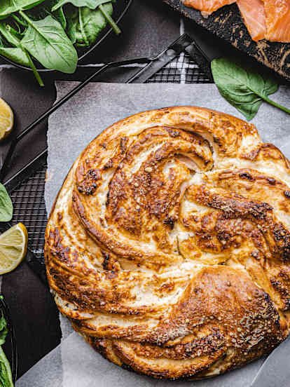 Herzhafter Babka mit Räucherlachs