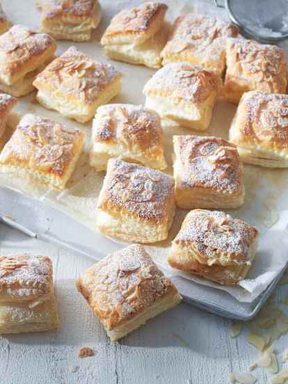 Minihojaldres de almendra