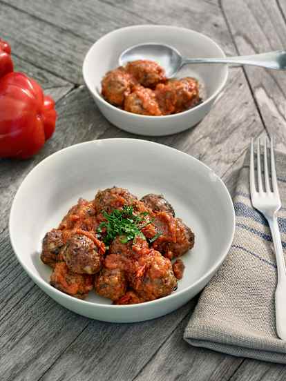 Bolitos in Tomatensauce