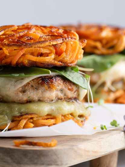Burgers de Dinde avec Galettes de Patates Douces spiralées