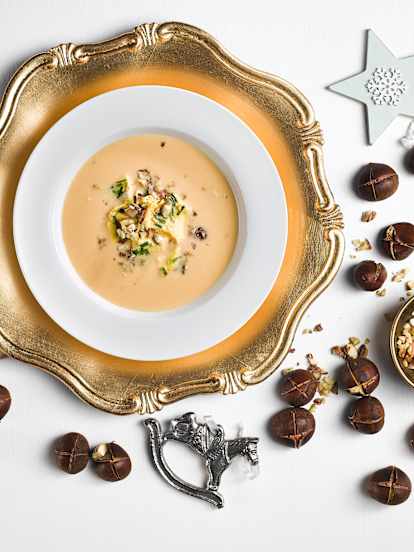 Lososový krém s pažitkovou omeletou a pečenými kaštany - 2017