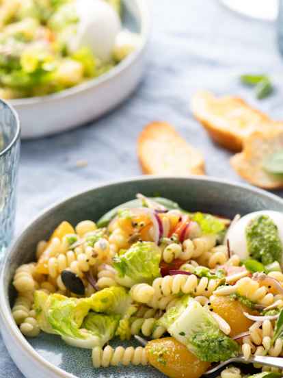 Salada de massa de verão