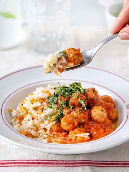 Gehaktballetjes met Rijst en Tomatensaus