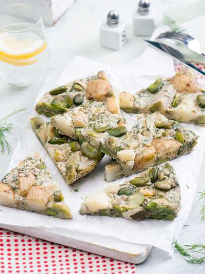 Frittata z bobem i młodymi ziemniakami
