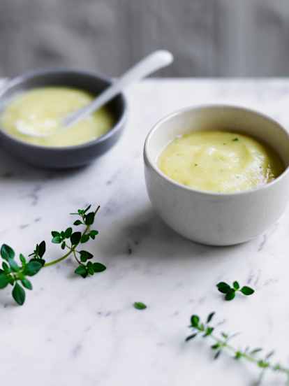 Compote ananas et banane au thym citron (de 10 à 12 mois)