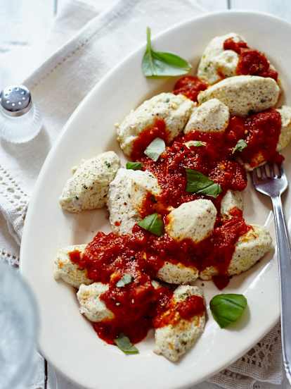 Ricotta-Gnocchi mit Tomatensauce