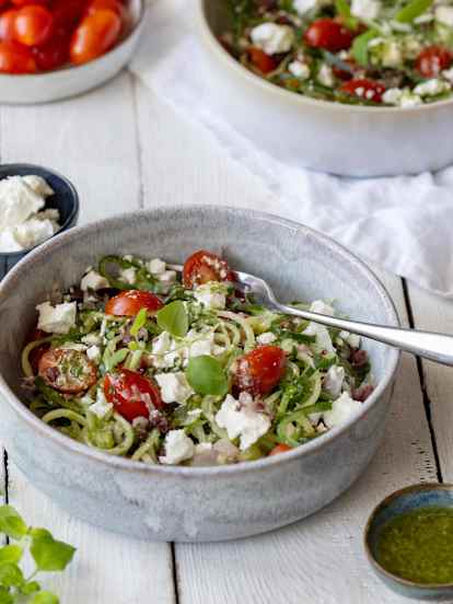 Sałatka grecka ze spiralizowanym ogórkiem (TM7, TM6, TM5)