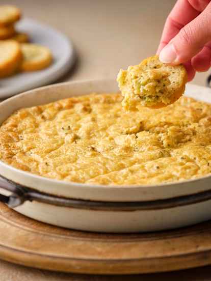 Creamy Vegan Hot Broccoli Dip