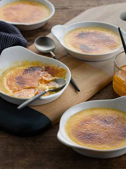 Mandarin crème brûlée