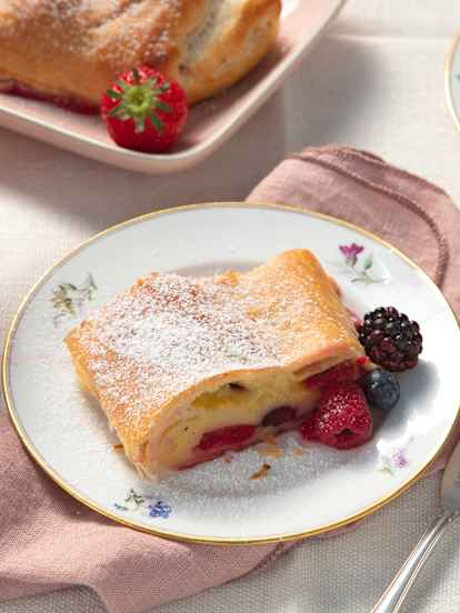 Schneller Beerenstrudel