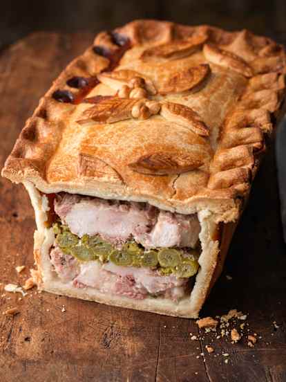 Chicken, Ham and Asparagus Pie