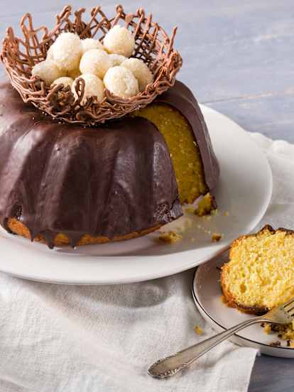 Tarta de Pascua de zanahoria y chocolate al aceite de oliva