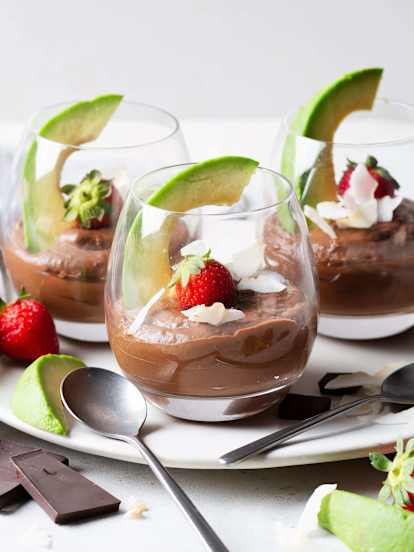 Mousse au Avocado mit Kokos (vegan)