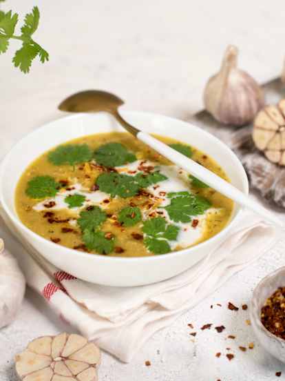 Zupa z trzech główek czosnku