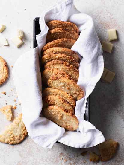 Macadamia Chocolate Cookies