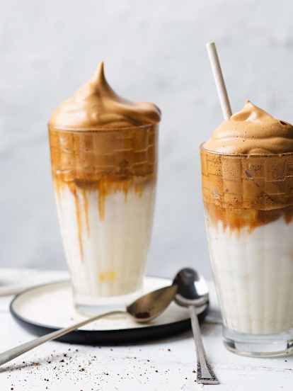 Café Dalgona com leite condensado