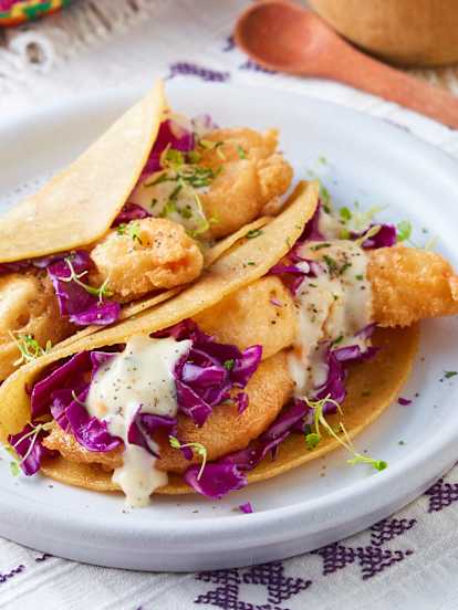 Tacos de camarón con mayonesa de habanero