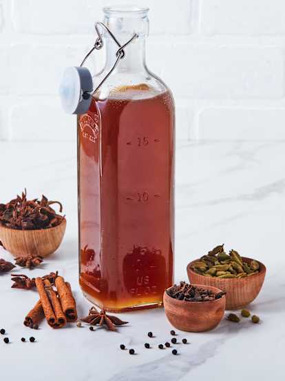 Syrop korzenno-herbaciany do kawy (Chai syrup)