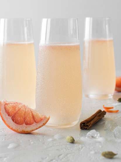 Cinnamon pomelo tonic