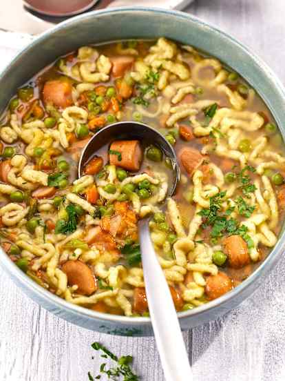 Schnelle Gemüse-Spätzli-Suppe